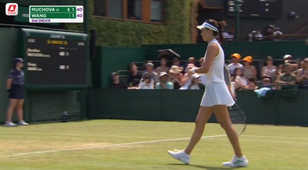 荣立通 延续火热状态 王欣瑜温网首轮战胜穆霍娃